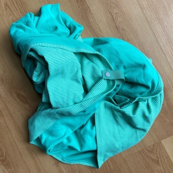 Retired Lululemon Vinyasa Scarf - Picture 9 of 14